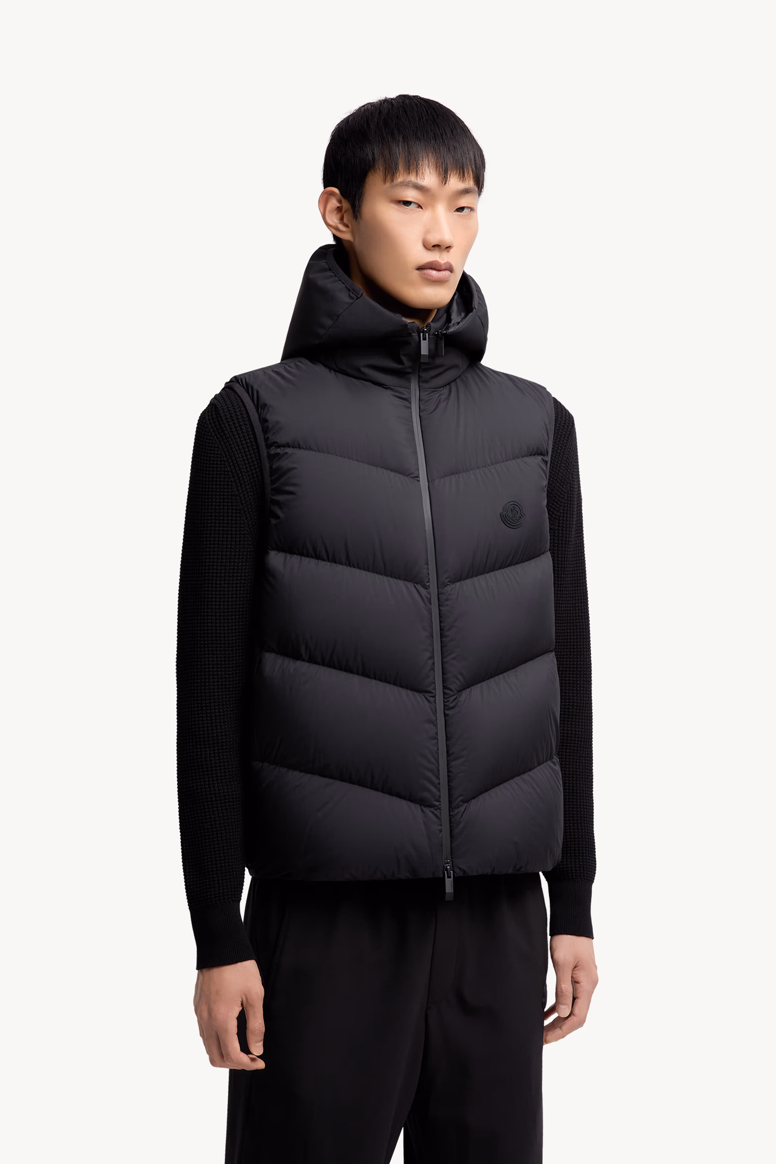 Guersac Diagonal-Quilted Hooded Down Vest Men Black Moncler 3